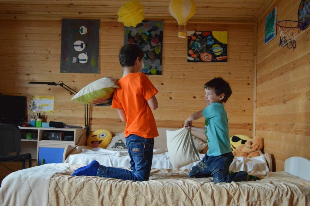 kids playing in bedroom